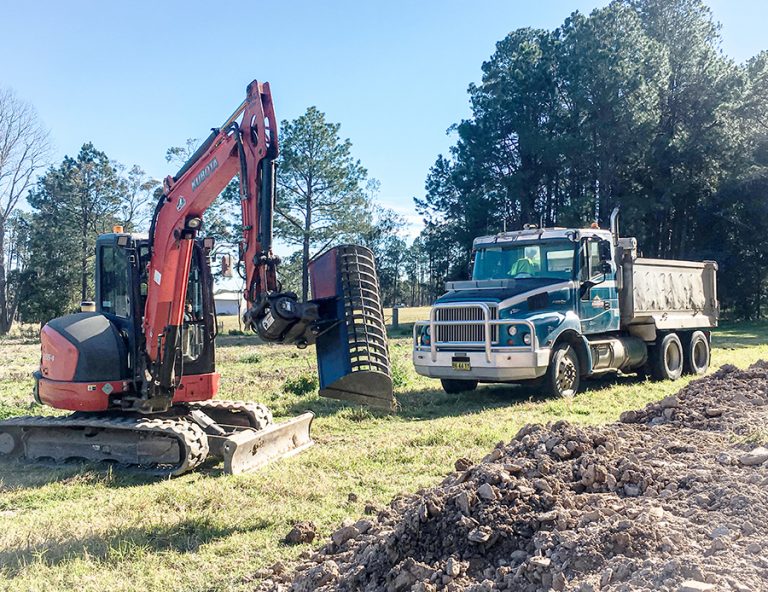 Miller Powerlatch tilt is the attachment of choice for P&T Fanelli, NSW