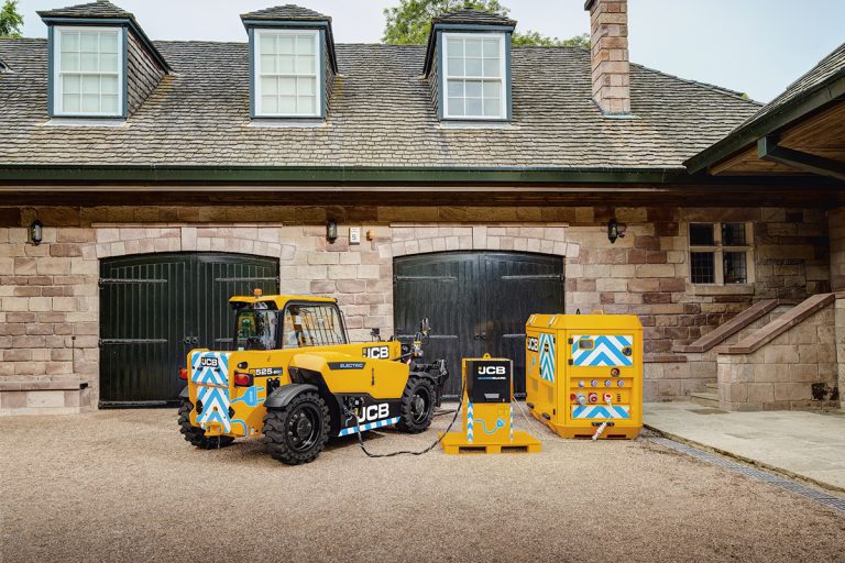 Clean power and increased efficiency from JCB Powerpacks
