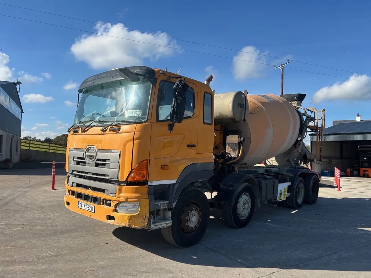 Hino Concrete Mixer