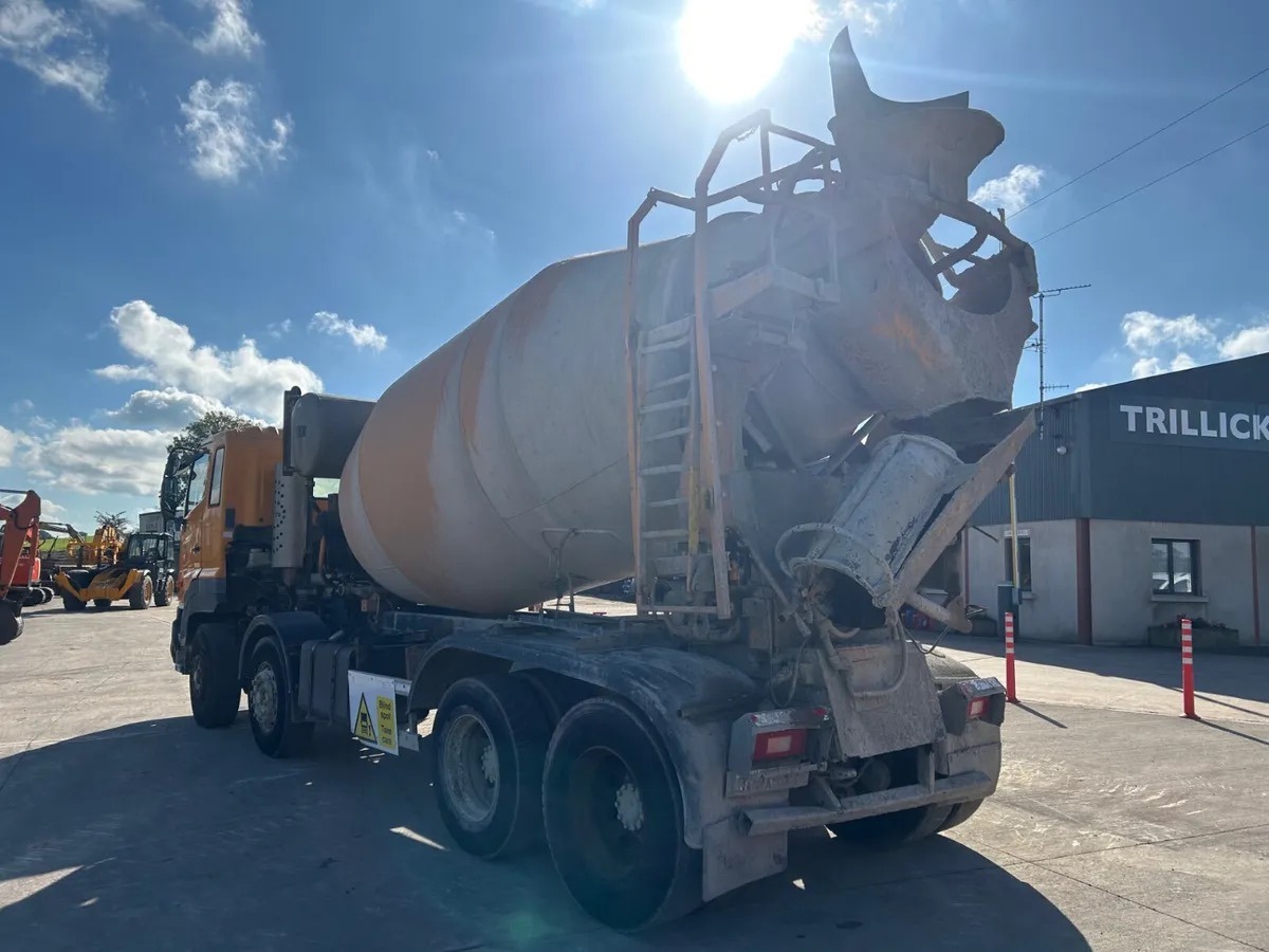 Hino Concrete Mixer