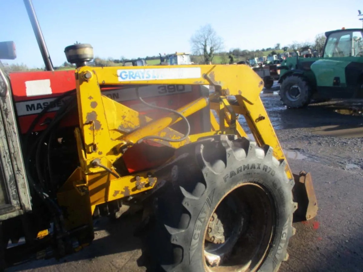 Grays Lynkon Loader To Suit MF 300 Series