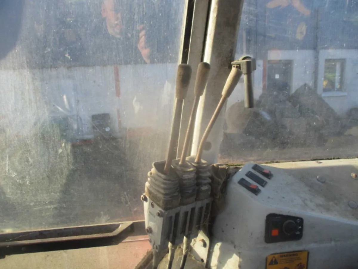 Grays Lynkon Loader To Suit MF 300 Series