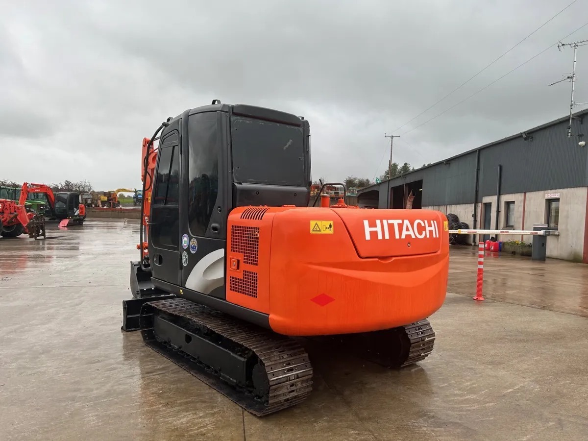 Hitachi Zaxis 60 – Piped For Hedge Cutter (2014)