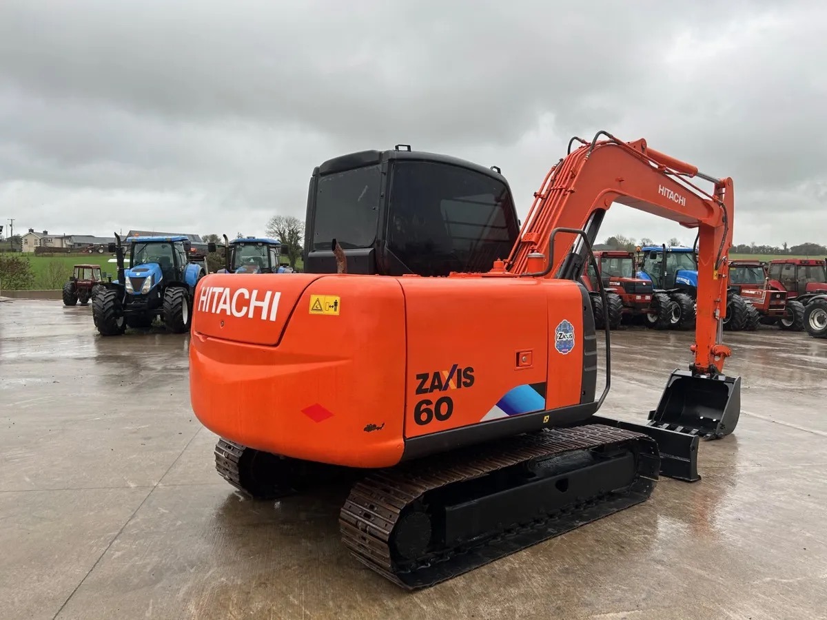 Hitachi Zaxis 60 – Piped For Hedge Cutter (2014)