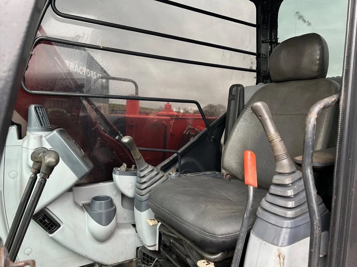 Hitachi Zaxis 60 – Piped For Hedge Cutter (2014)