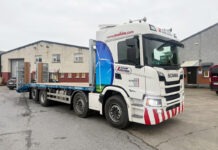 Sterling deliver Combiload beavertail plant body to MW Hire Group