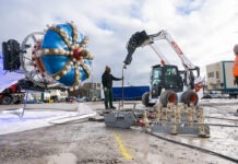 A Special Bobcat ‘Big Cat’ Works Perfectly for Circus Krone