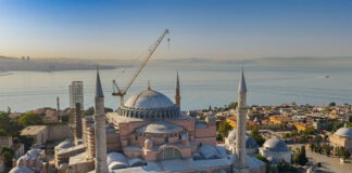 Liebherr sees stable growth in the 2025 business year