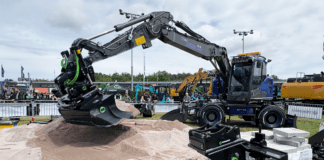 Steelwrist presents new XTR tiltrotator models and introduces patented SuperProp hydraulics