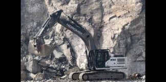 Hidromek 30 ton of rock power