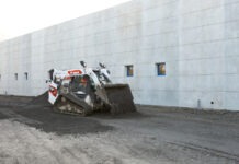 Bobcat T86 Compact Track Loader:Non-stop operation on roadworks sites