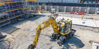 KOMATSU GETS BUSY WITH IT’S LATEST “UTILITIES SWISS ARMY KNIFE”