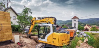 Liebherr R 915 Compact G8, R 917 Compact G8 and R 920 Compact G8 crawler excavators
