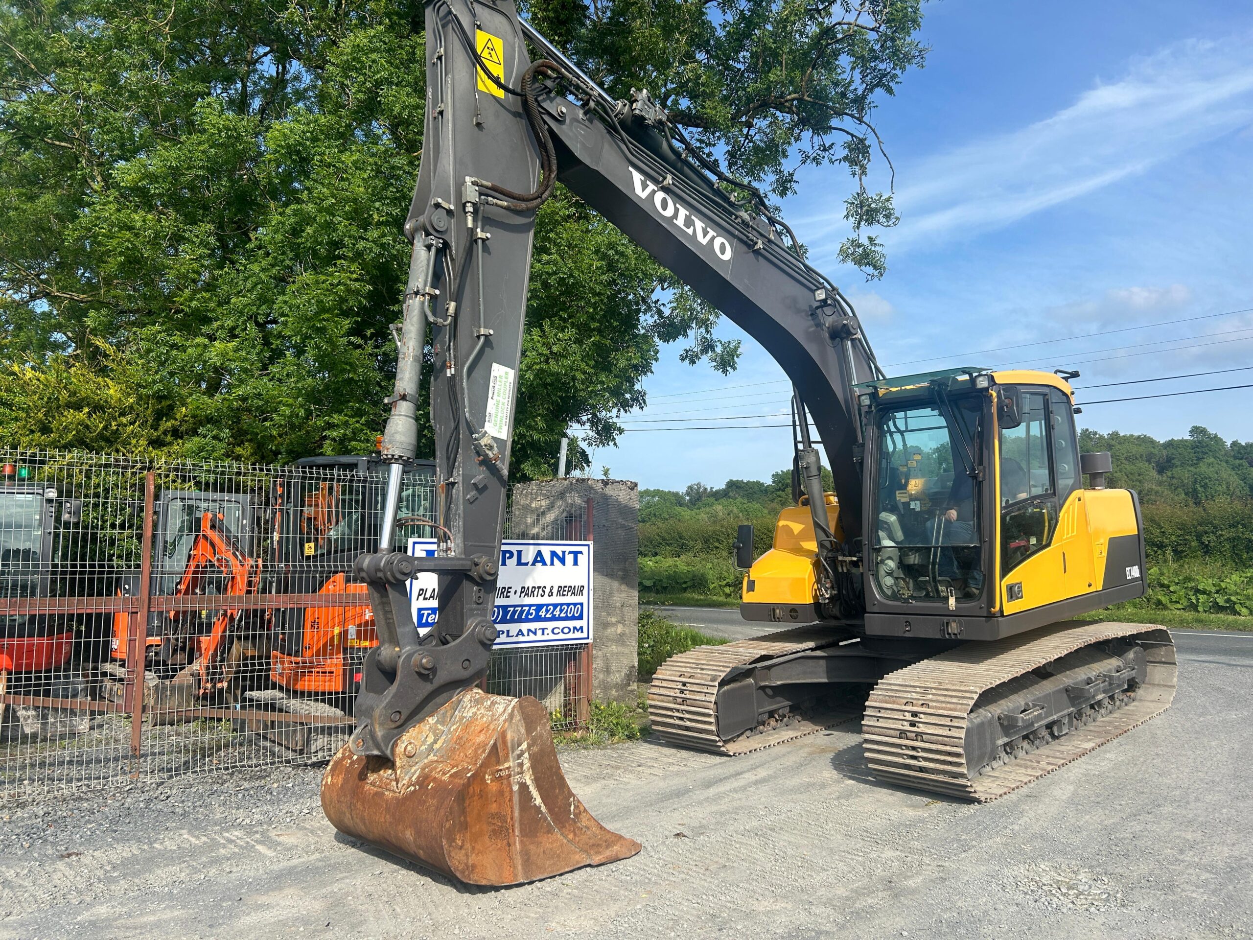 𝐕𝐨𝐥𝐯𝐨 𝐄𝐂𝟏𝟒𝟎𝐃𝐋