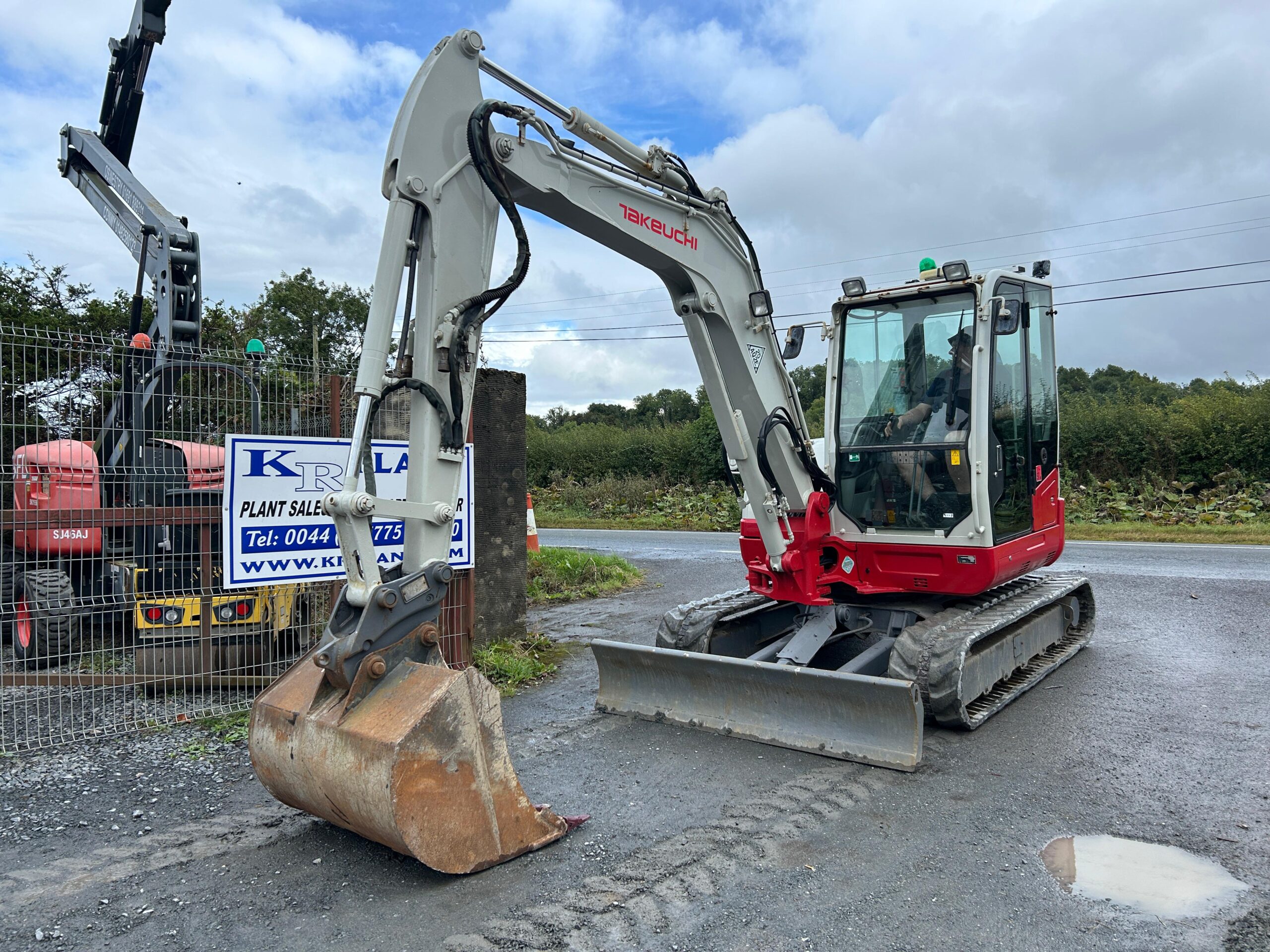 𝙏𝙖𝙠𝙚𝙪𝙘𝙝𝙞 𝙏𝘽260