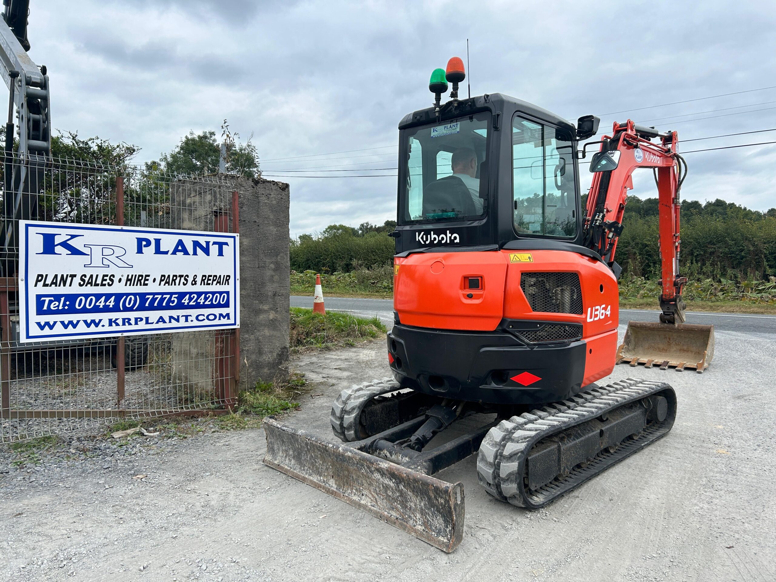 𝐾𝑢𝑏𝑜𝑡𝑎 𝑈36-4 𝐻𝑖-𝑠𝑝𝑒𝑐