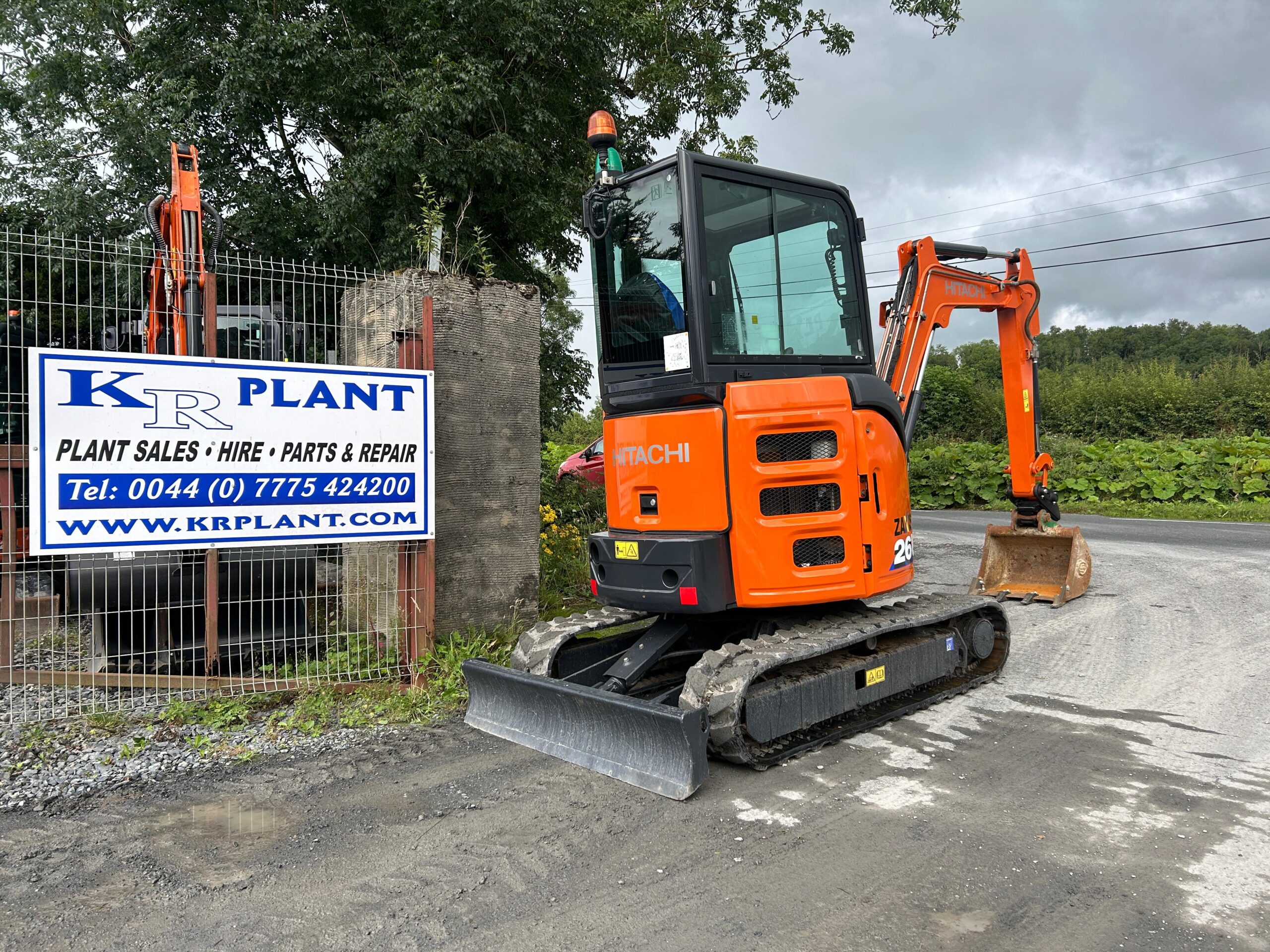 𝐇𝐢𝐭𝐚𝐜𝐡𝐢 𝐙𝐗𝟐𝟔𝐔-𝟔