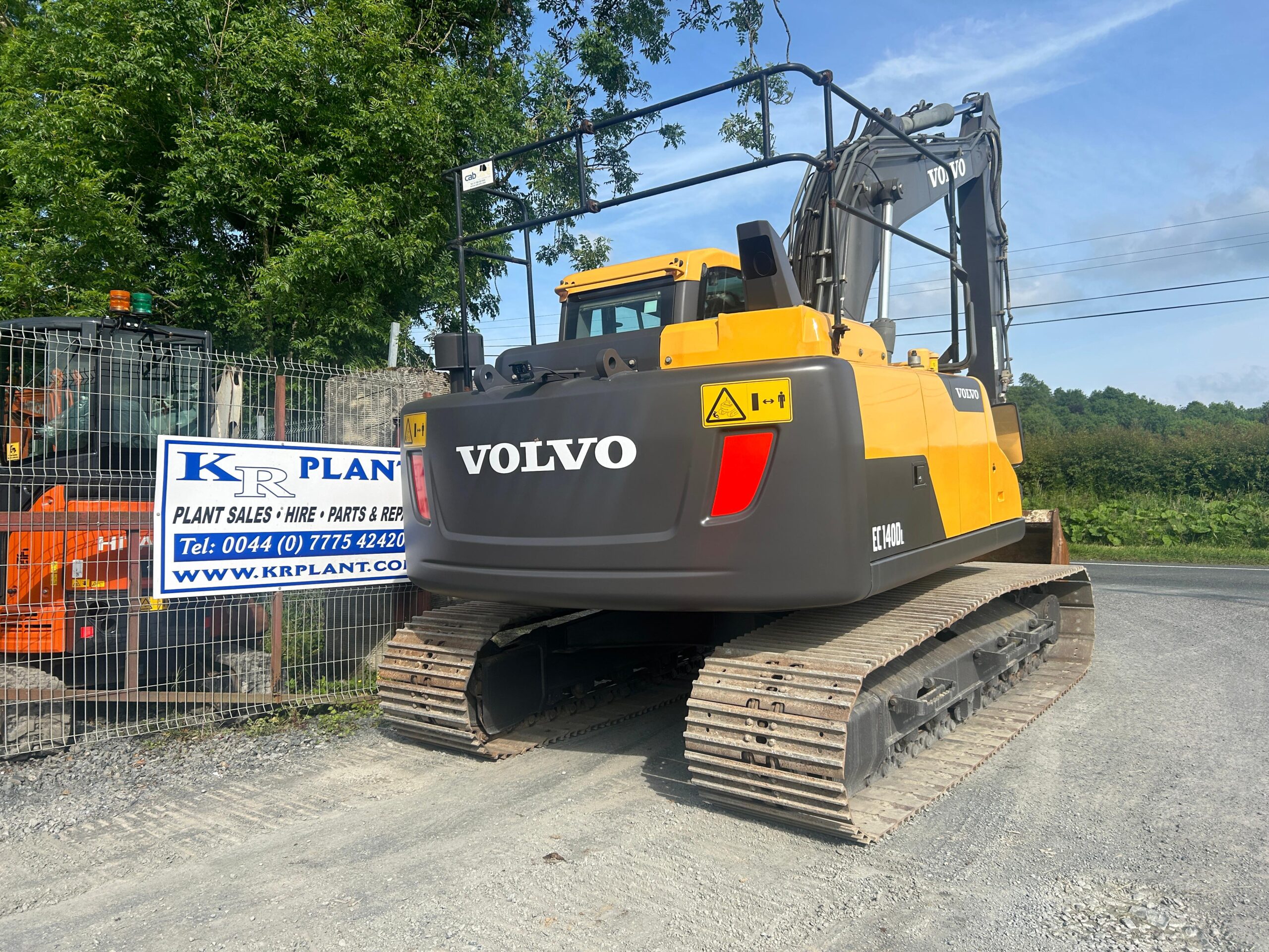 𝐕𝐨𝐥𝐯𝐨 𝐄𝐂𝟏𝟒𝟎𝐃𝐋