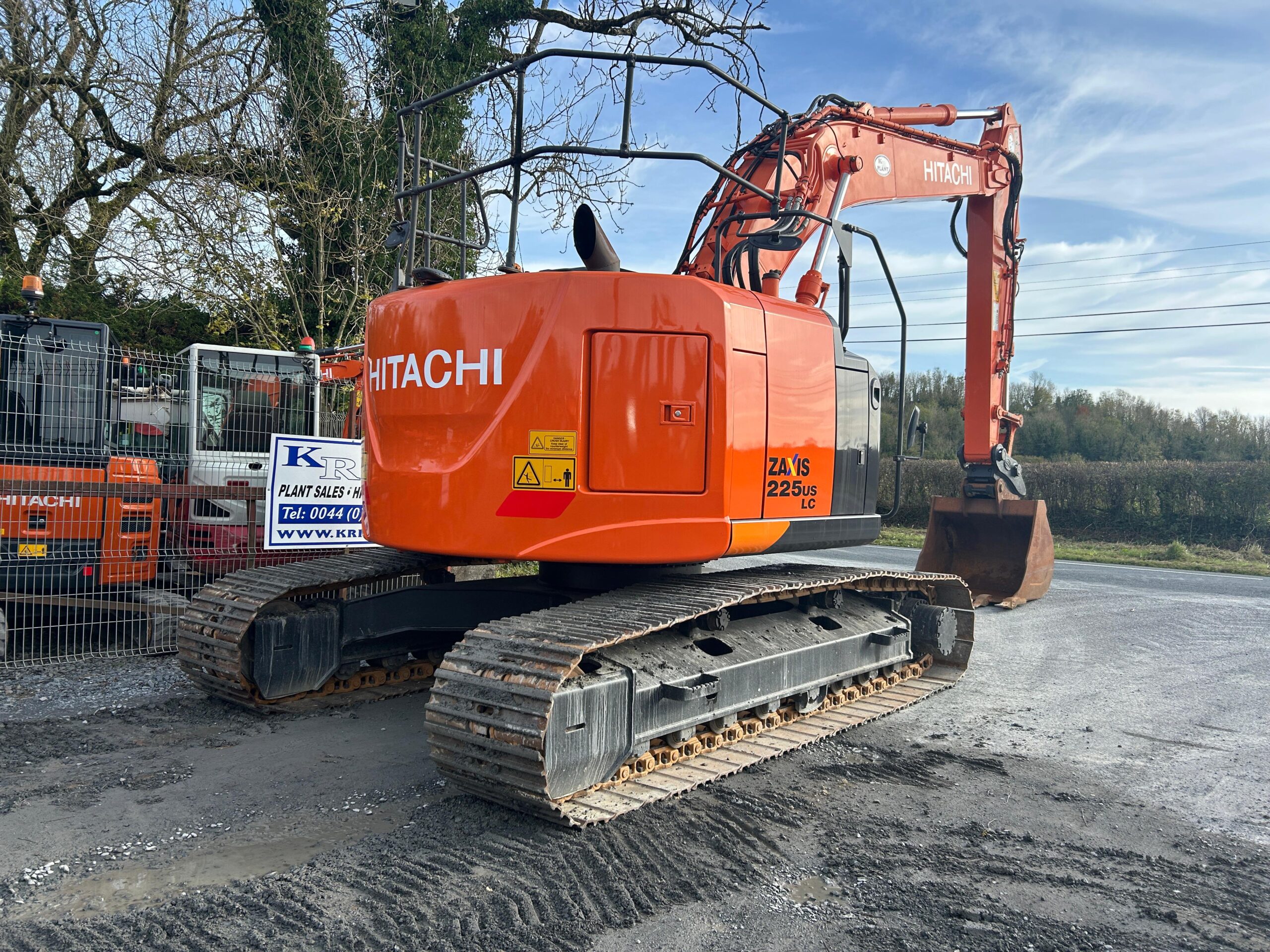 Hitachi ZX225USLC-6 Year 2021