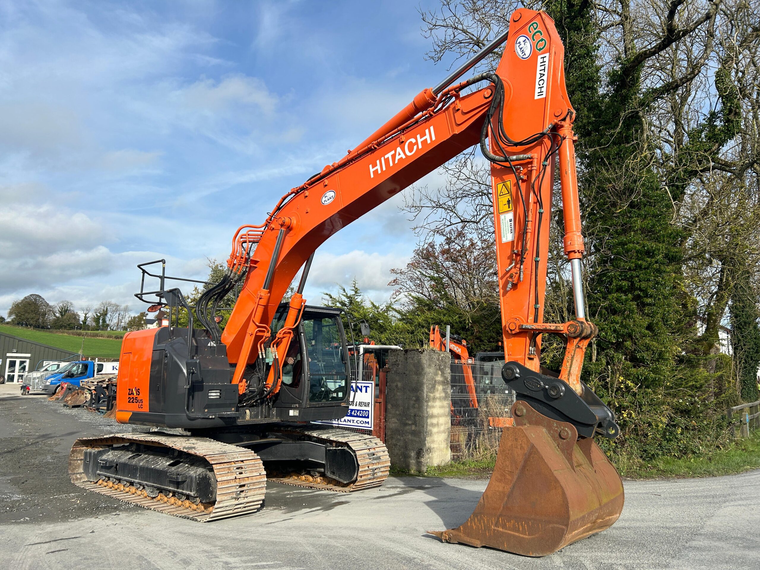 Hitachi ZX225USLC-6 Year 2021