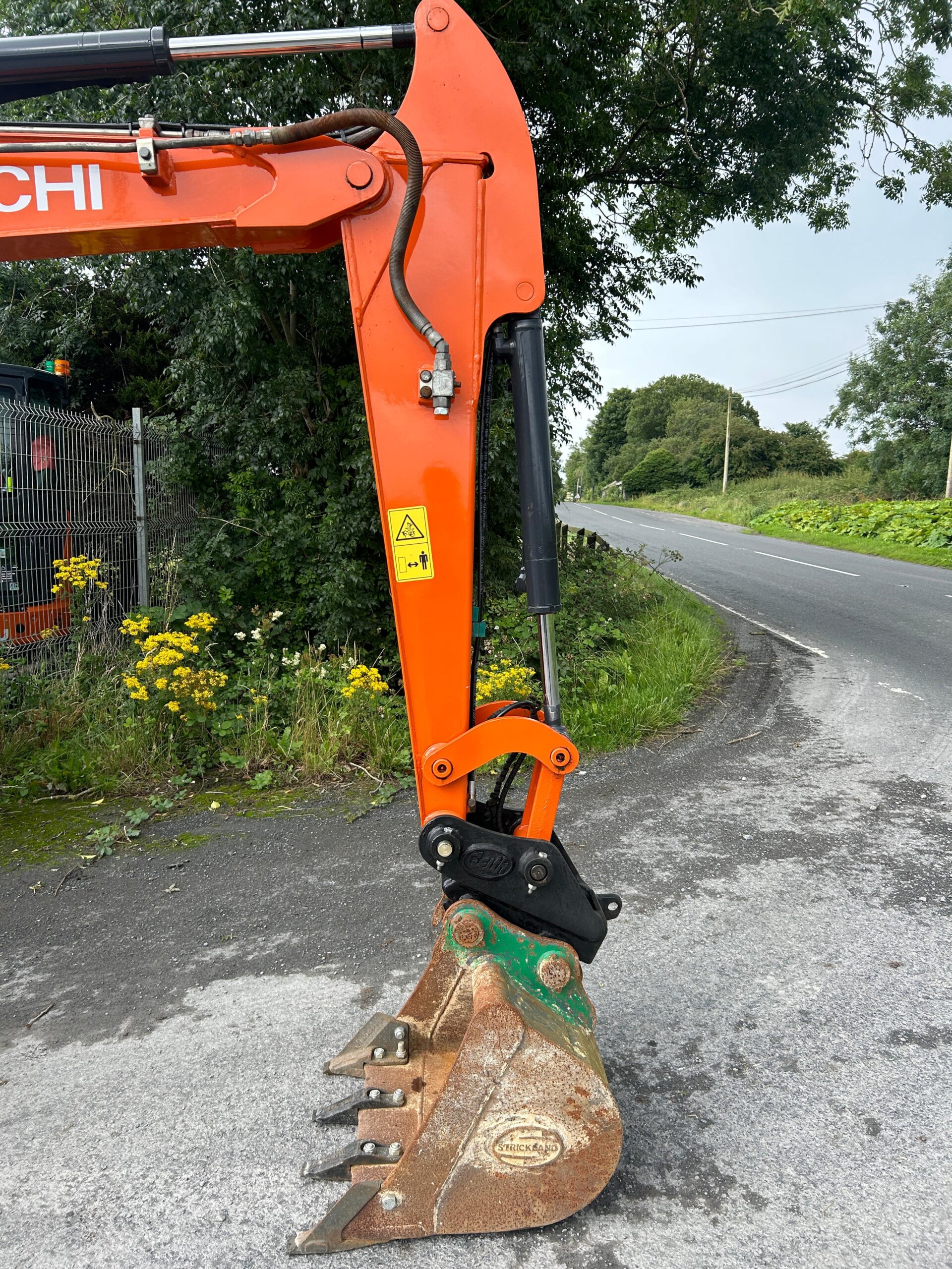 𝐇𝐢𝐭𝐚𝐜𝐡𝐢 𝐙𝐗𝟐𝟔𝐔-𝟔