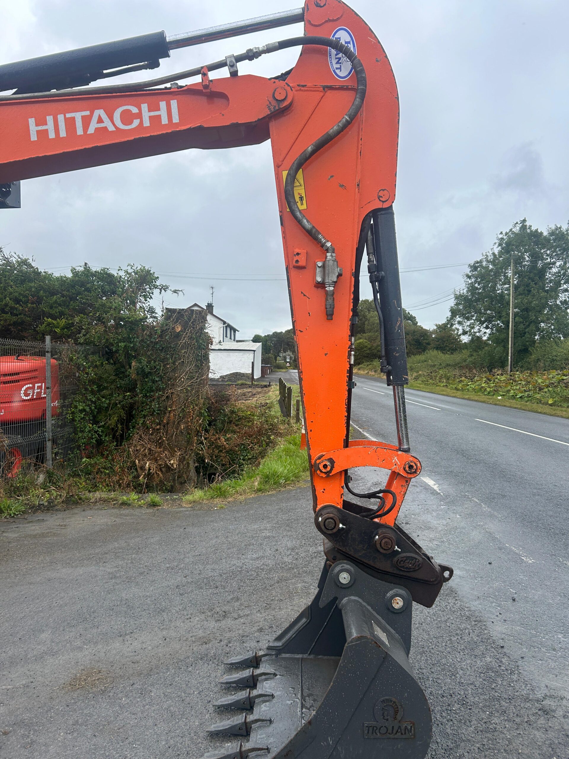 𝐇𝐢𝐭𝐚𝐜𝐡𝐢 𝐳𝐱𝟓𝟓𝐔-𝟓