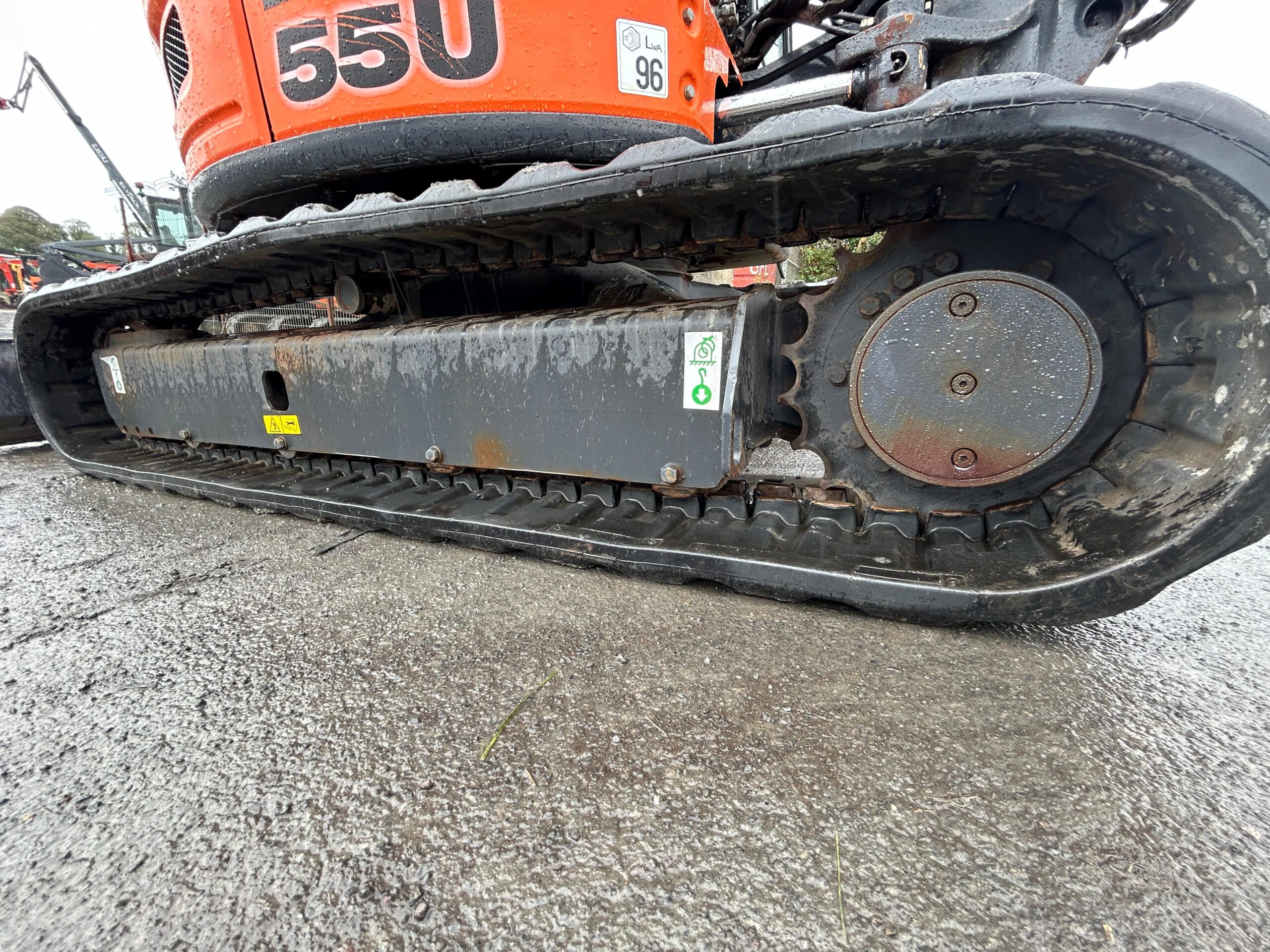 𝐇𝐢𝐭𝐚𝐜𝐡𝐢 𝐳𝐱𝟓𝟓𝐔-𝟓