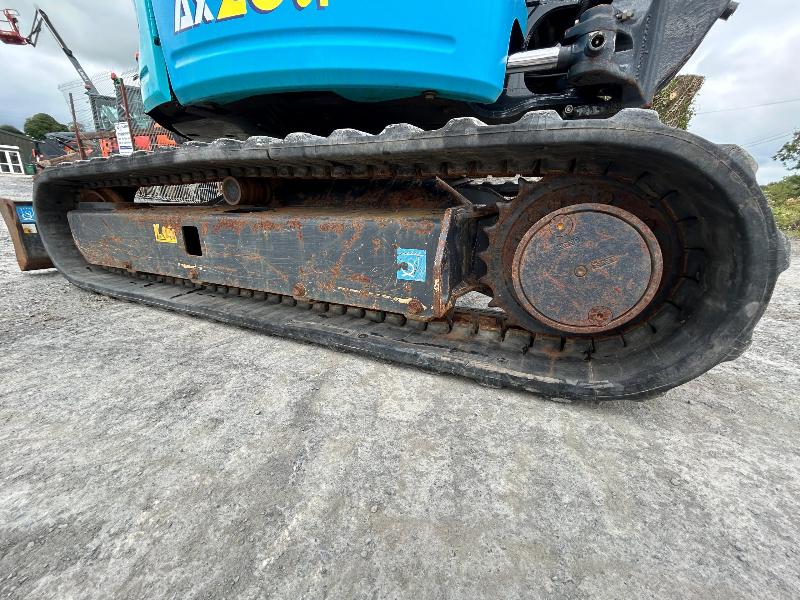 𝐀𝐢𝐫𝐦𝐚𝐧 𝐇𝐢𝐭𝐚𝐜𝐡𝐢 𝐙𝐗𝟐𝟔𝐔-𝟔