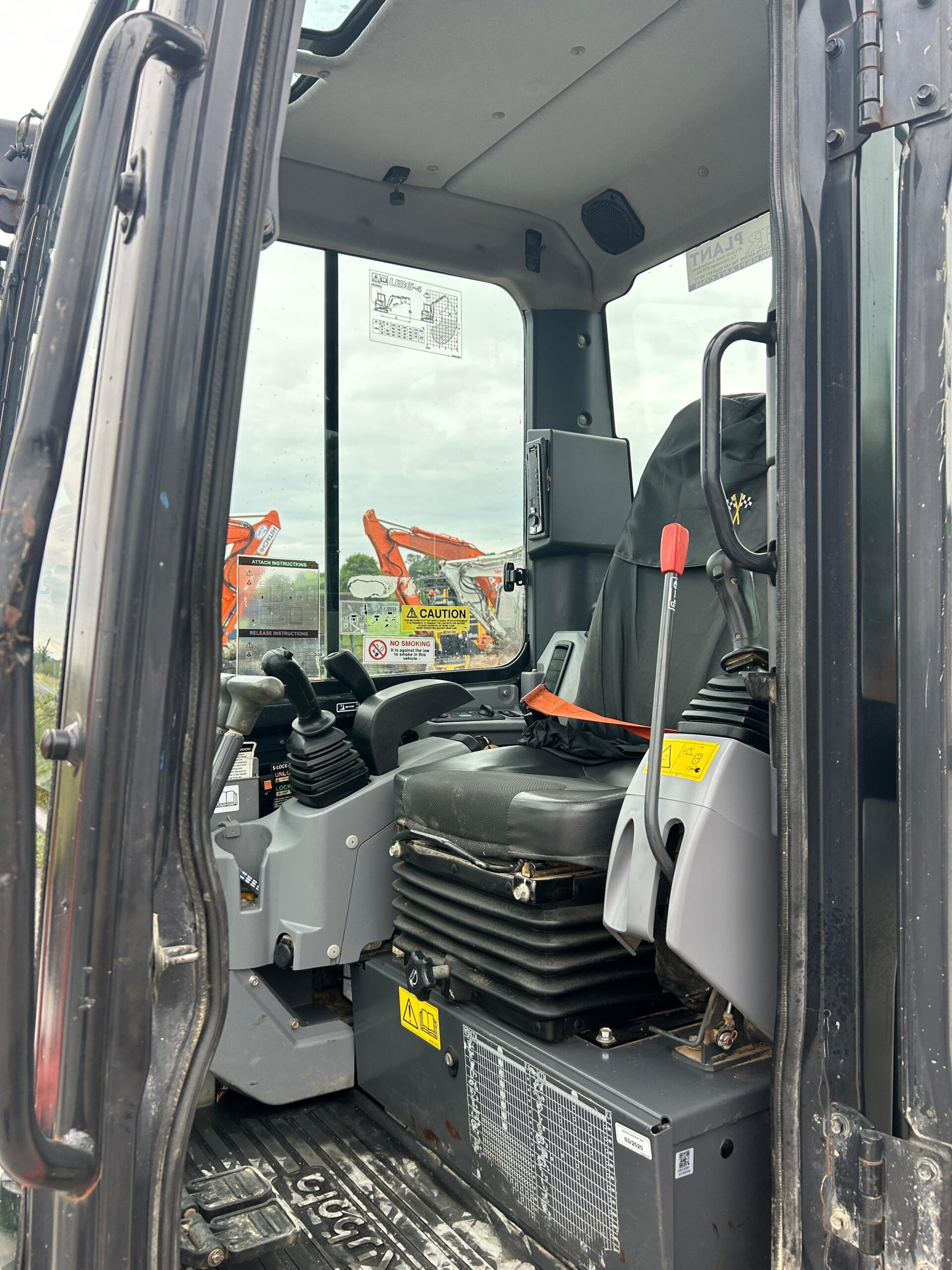 𝗞𝘂𝗯𝗼𝘁𝗮 𝗨𝟯𝟲-𝟰 𝗛𝗶-𝘀𝗽𝗲𝗰