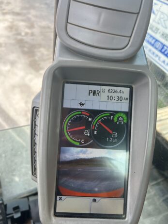 Hitachi ZX210LC-5B Year 2015