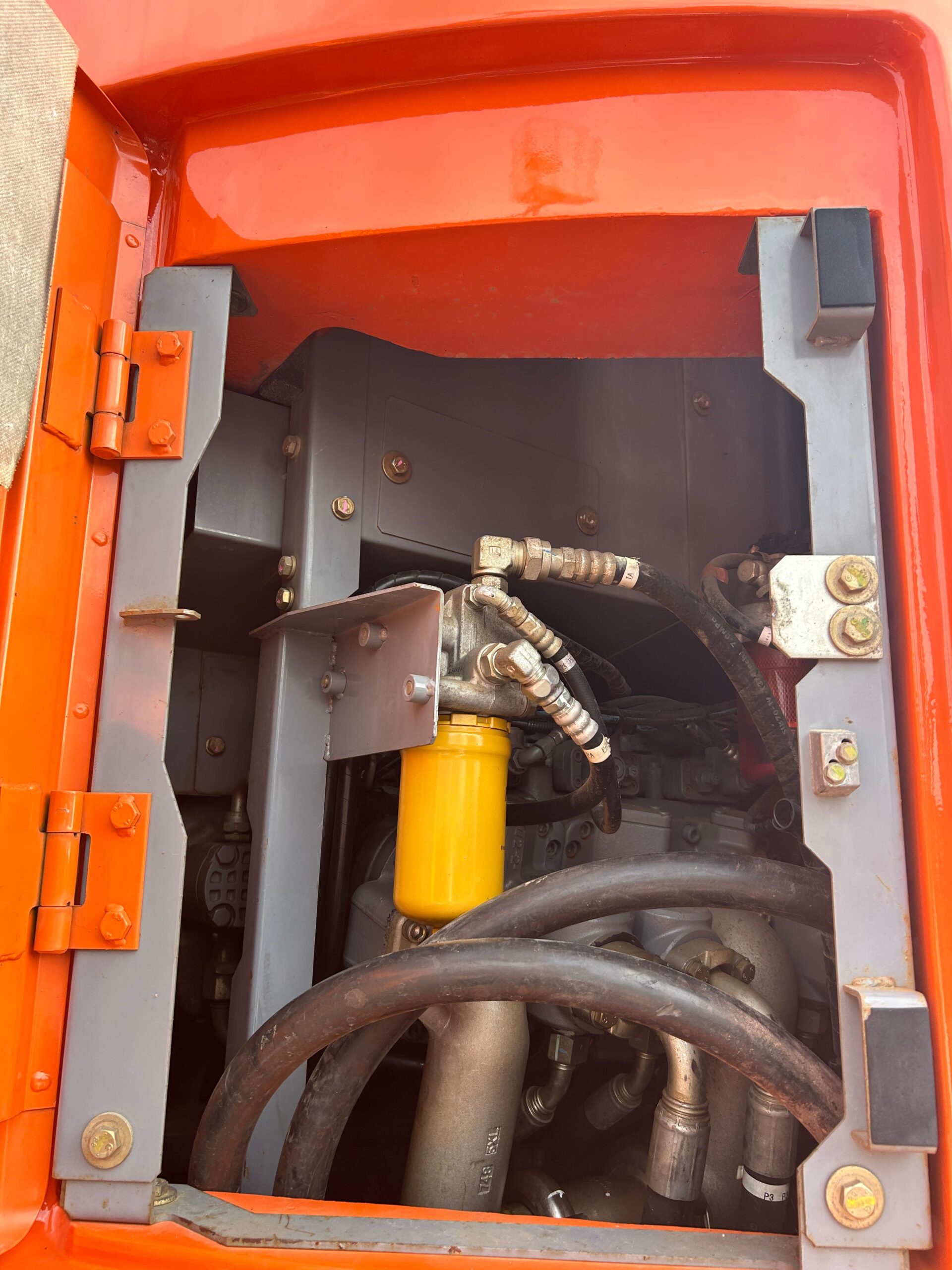 Hitachi ZX225USLC-6 Year 2021