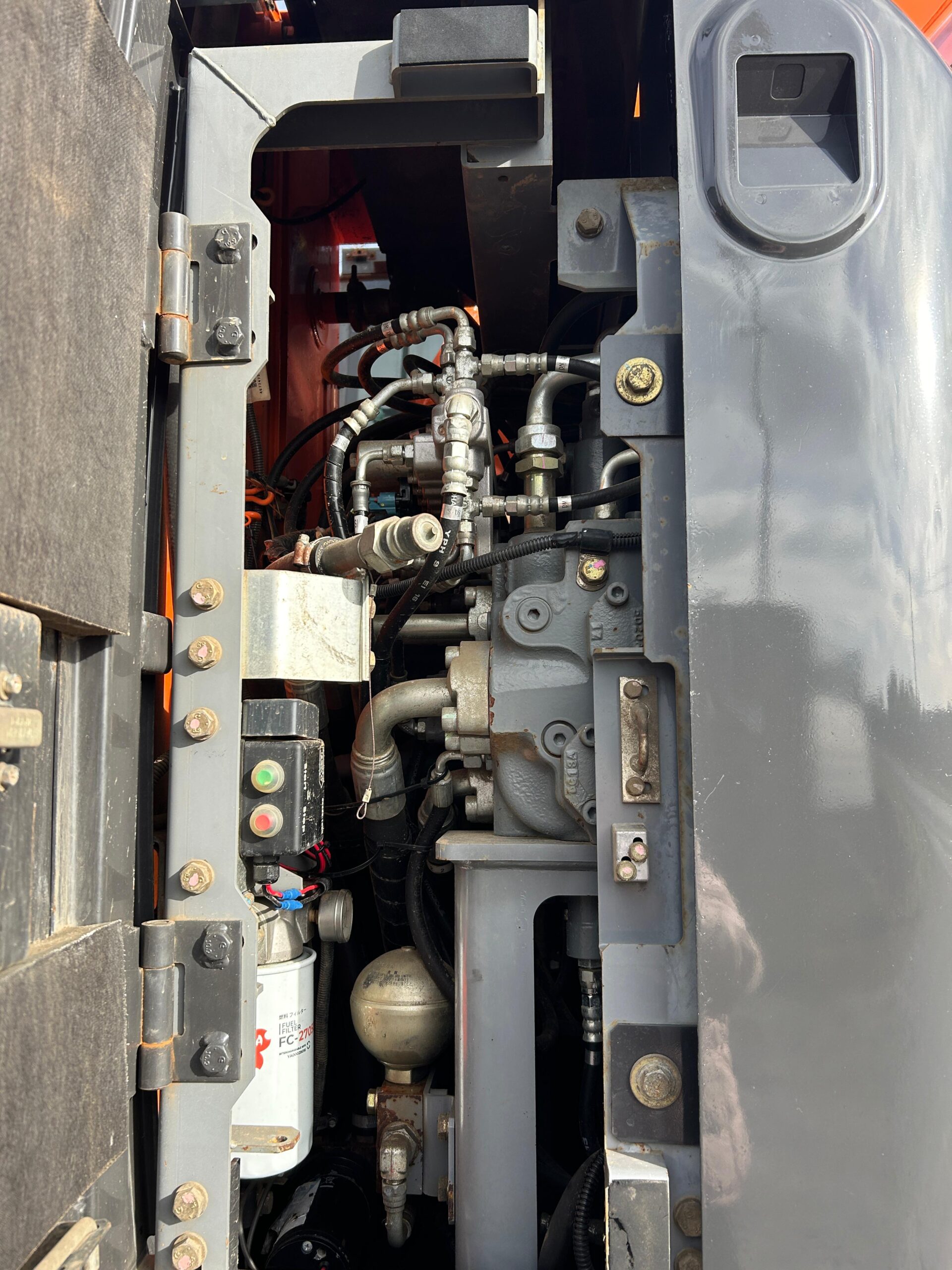 Hitachi ZX225USLC-6 Year 2021