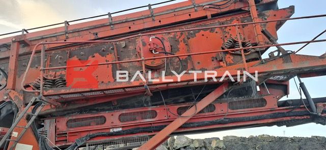Terex Finlay 694 3 Deck Screener
