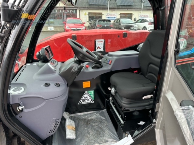 Manitou MT930H Compact 9 Metre 3 Ton Capacity