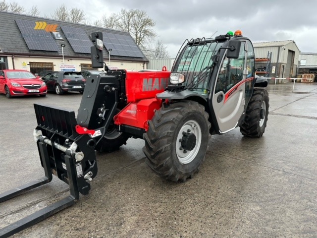 Manitou MT930H Compact 9 Metre 3 Ton Capacity