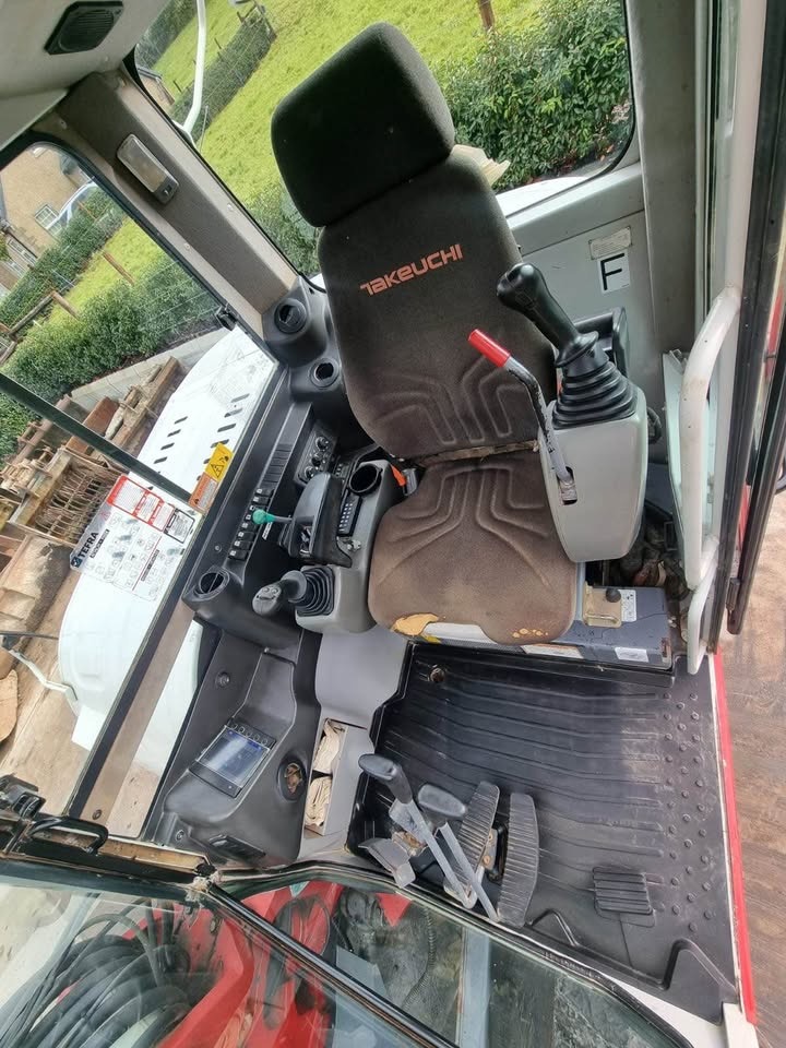 2016 Takeuchi TB290