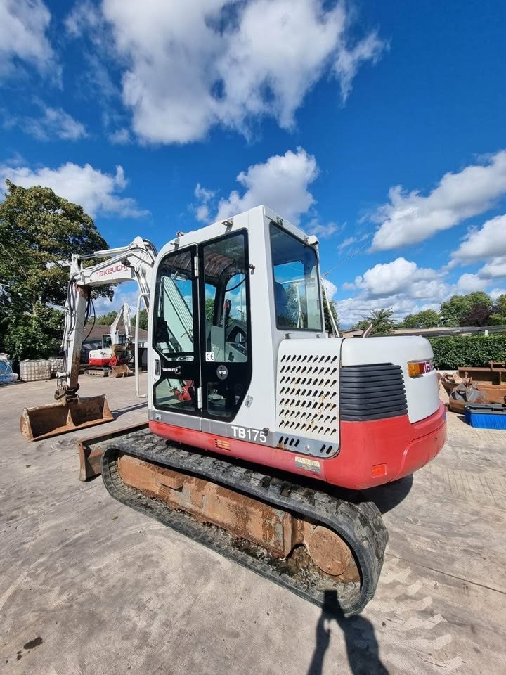 2005 TAKEUCHI TB175