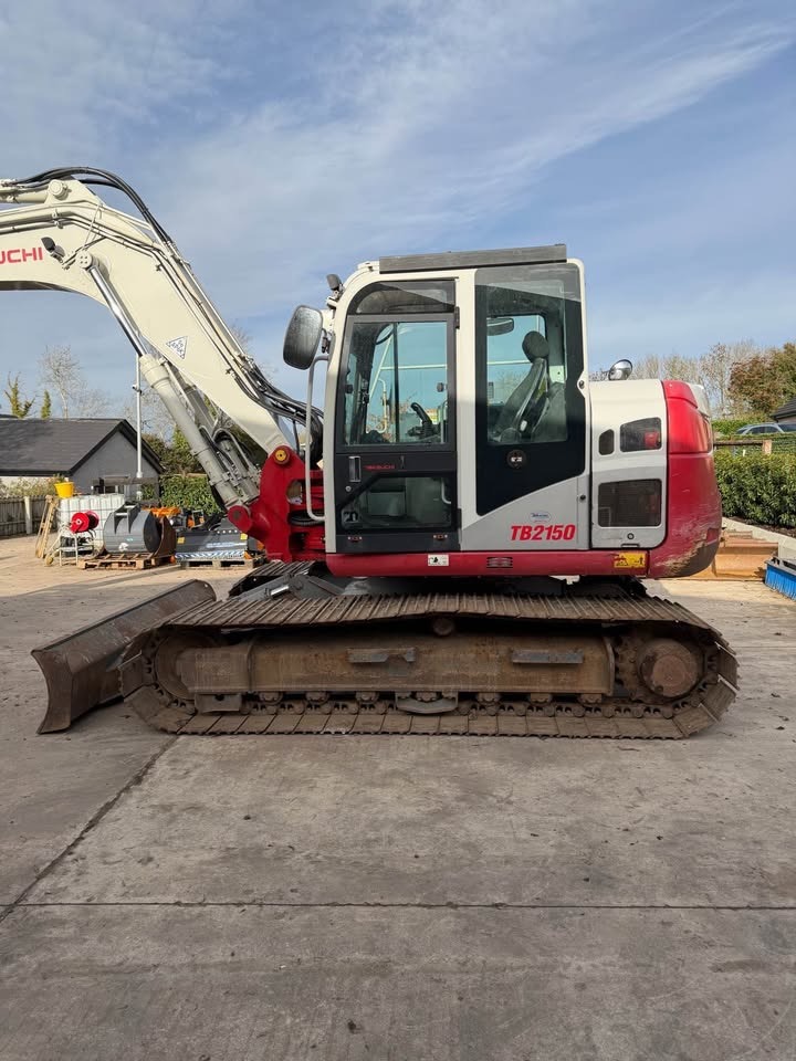 2016 Takeuchi TB2150