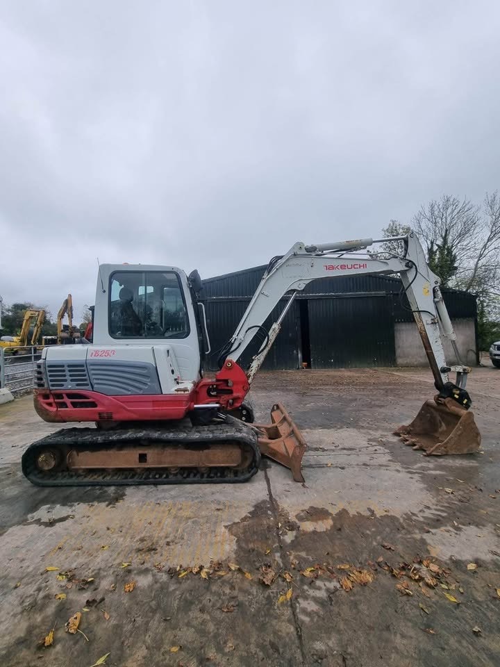 2013 TAKEUCHI TB250
