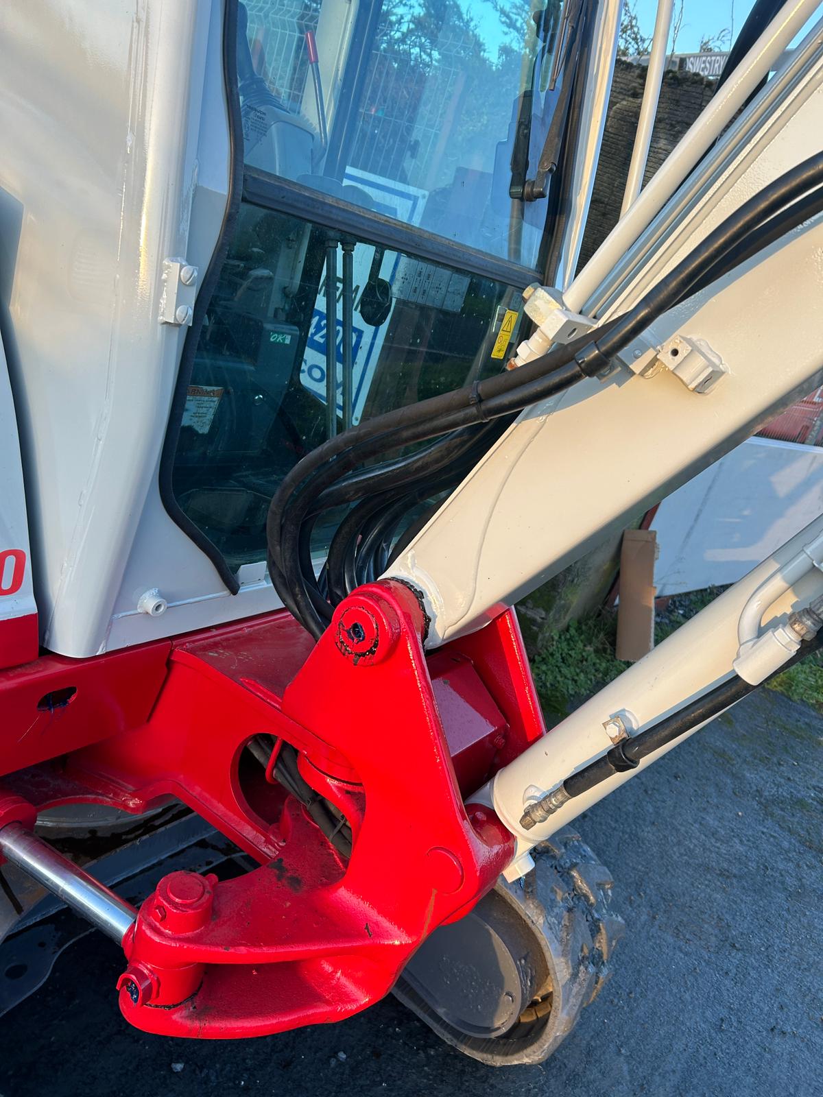 Takeuchi TB230 Year 2016