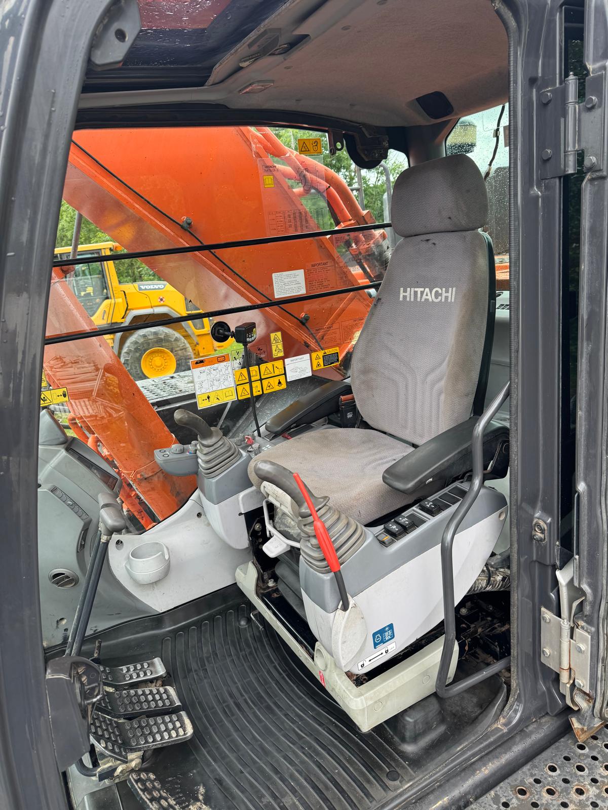 Hitachi ZX470LCH-5B Tracked Excavator