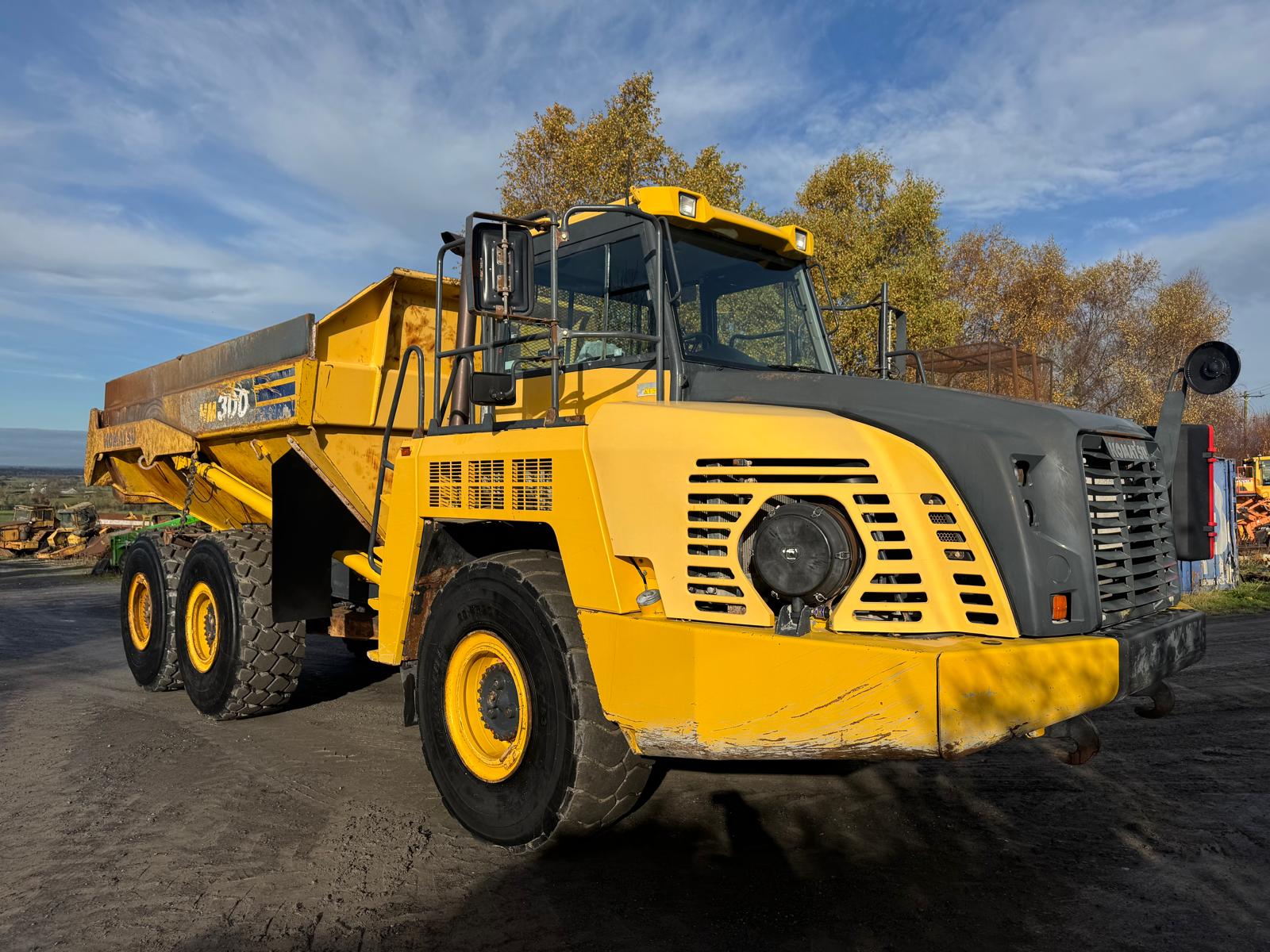 Komatsu HM300-3 Articulated Haulier