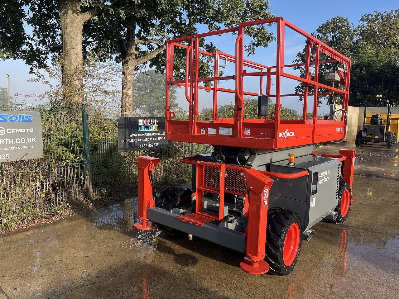 Skyjack SJ6832RT Scissor Lift 2014
