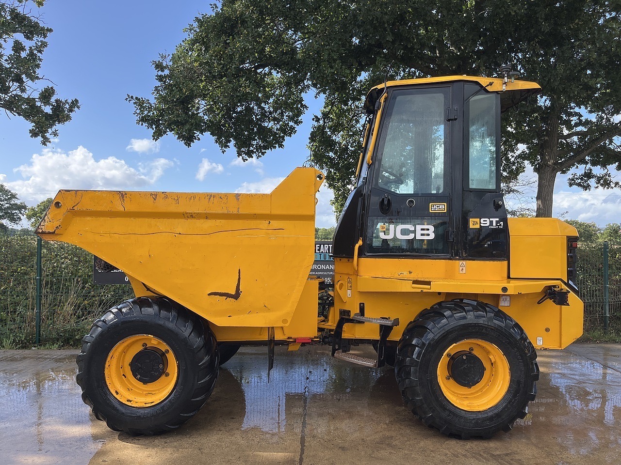 JCB 9T-1 FT Cabbed Dumper 2018
