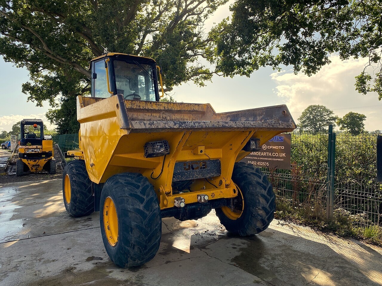 JCB 9T-1 FT Cabbed Dumper 2018