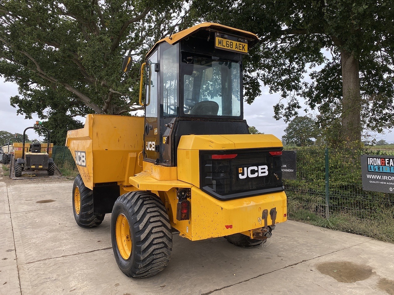 JCB 9T-1 FT Cabbed Dumper 2018
