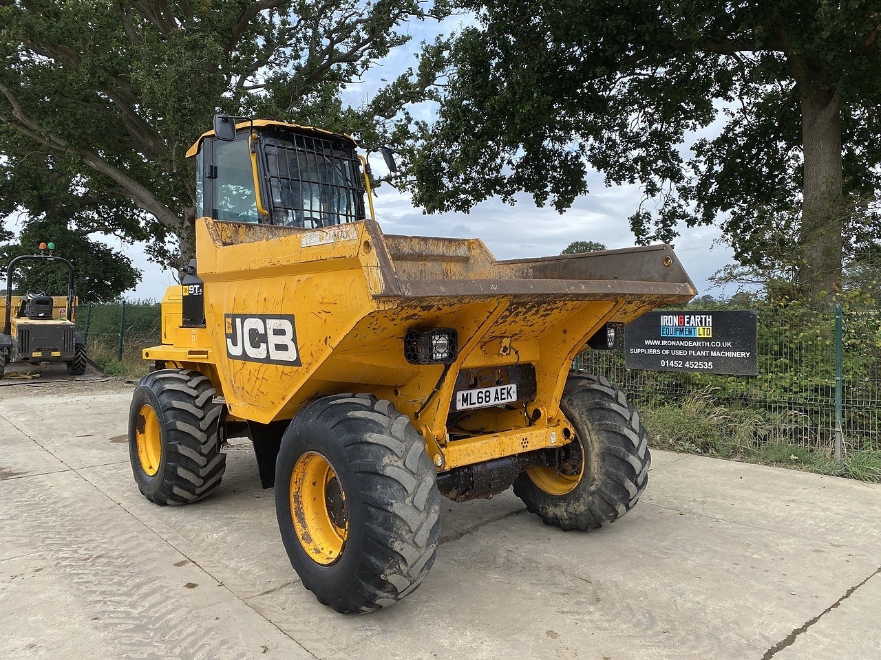 JCB 9T-1 FT Cabbed Dumper 2018