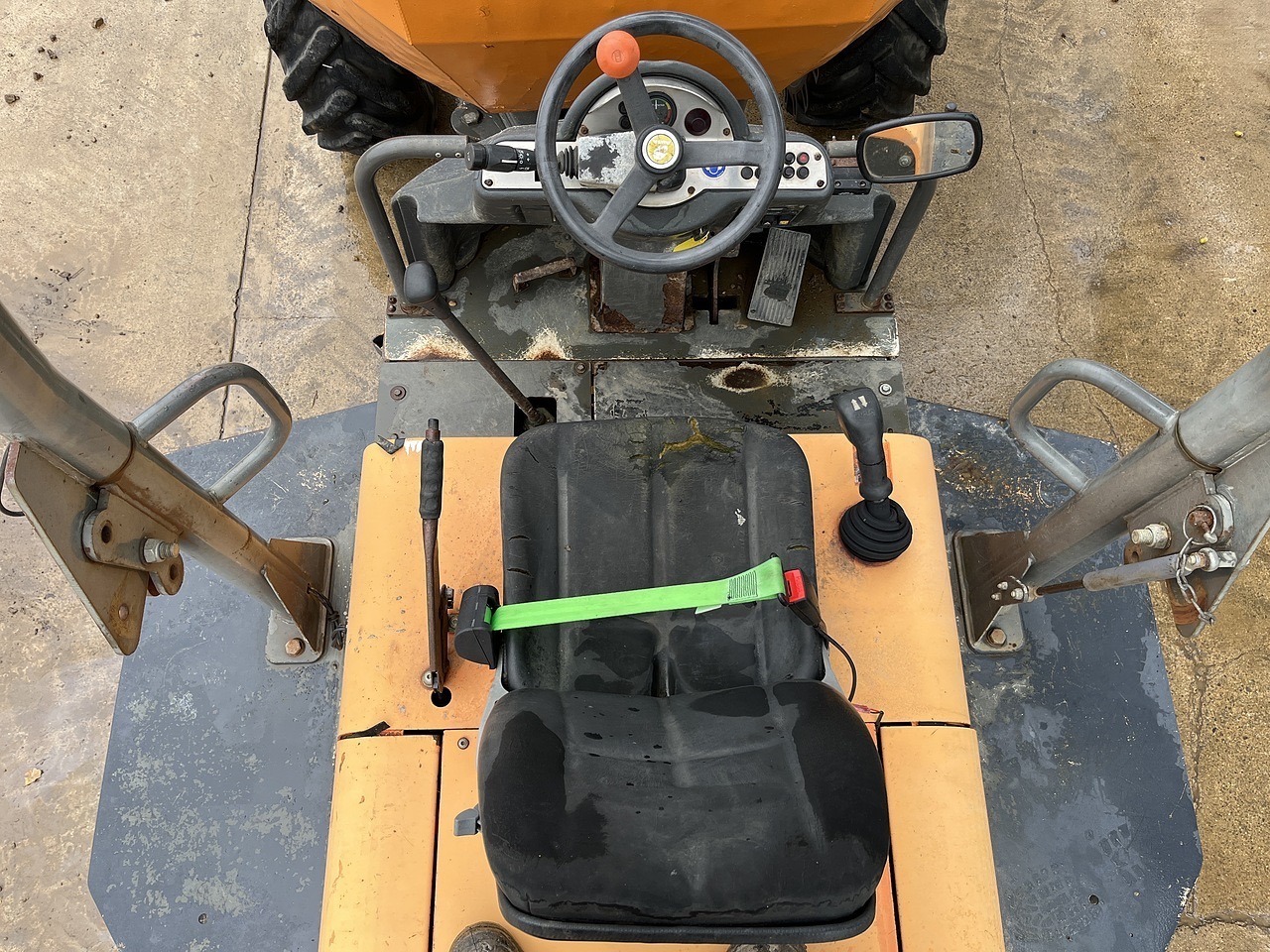 Ausa D600 APG Dumper 2016