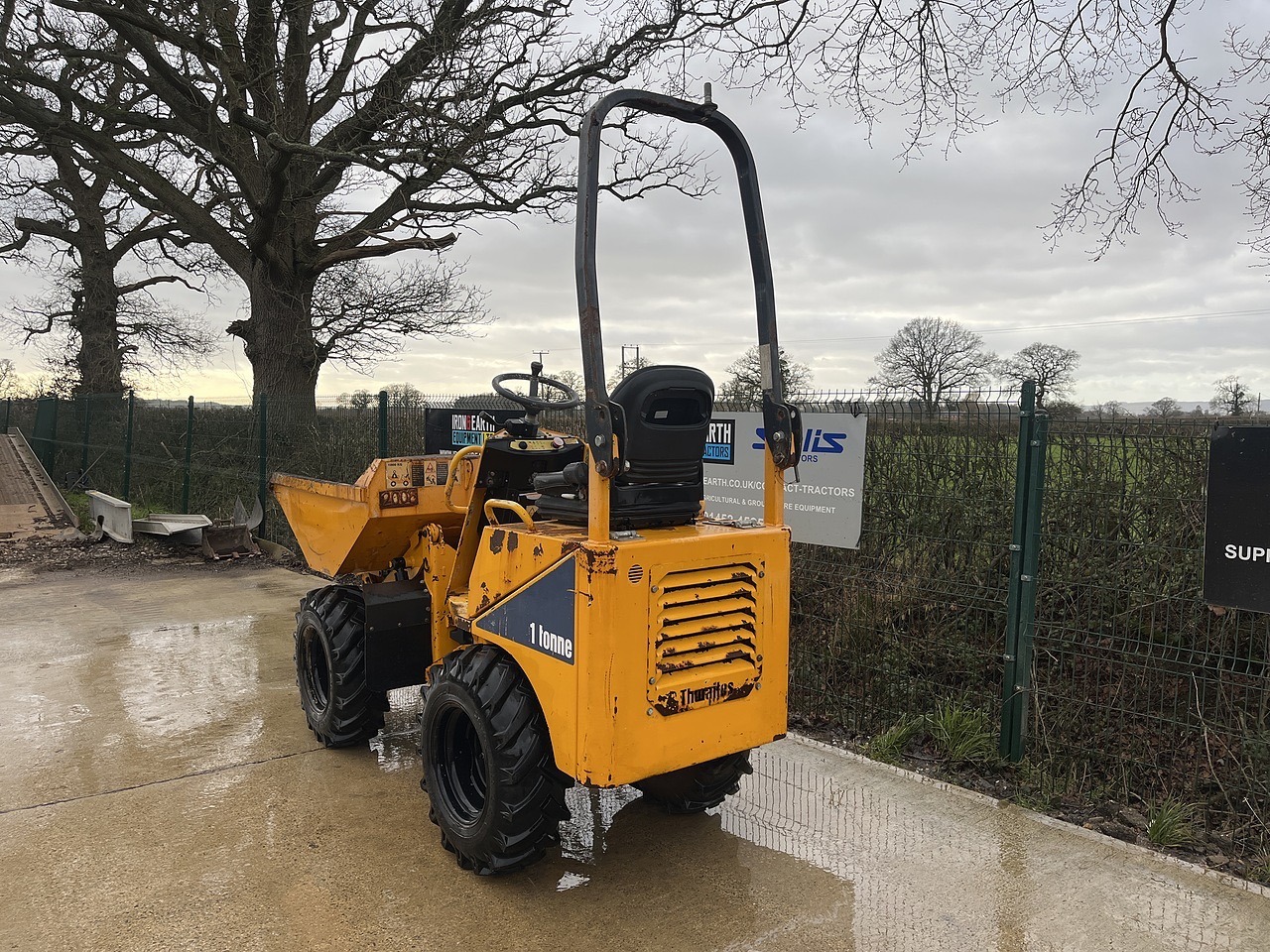 Thwaites 1 Tonne Hi-Tip Dumper 2016