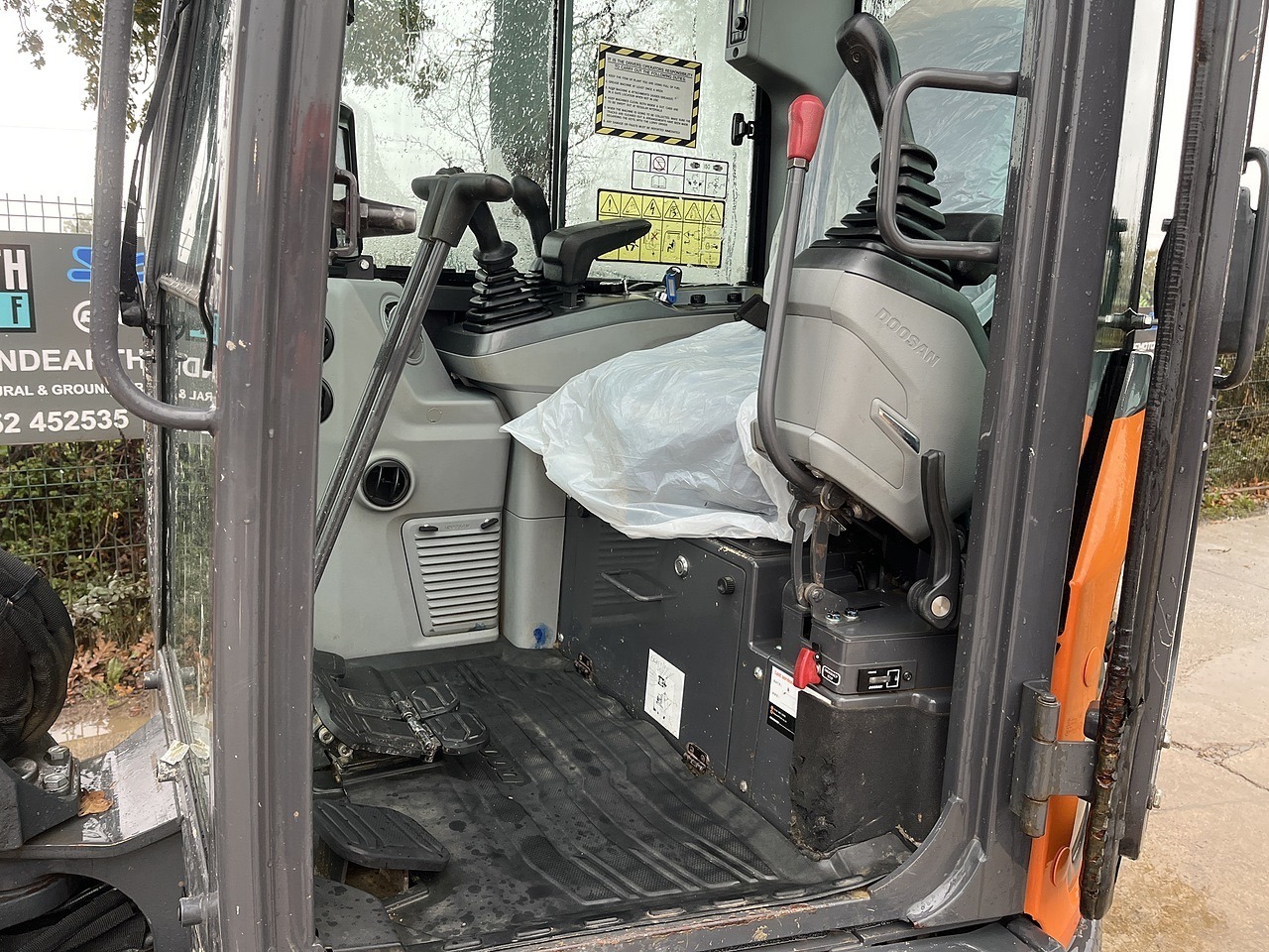 Doosan DX27Z-7 Excavator 2022